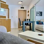 Menada - Rainbow 3 - Modern Appartement