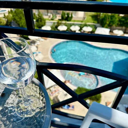 Menada - Rainbow 3 - Modern Lägenhet Slăntjev Brjag